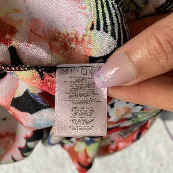 Multi Colored Flower Tank - Picture 5 of 5